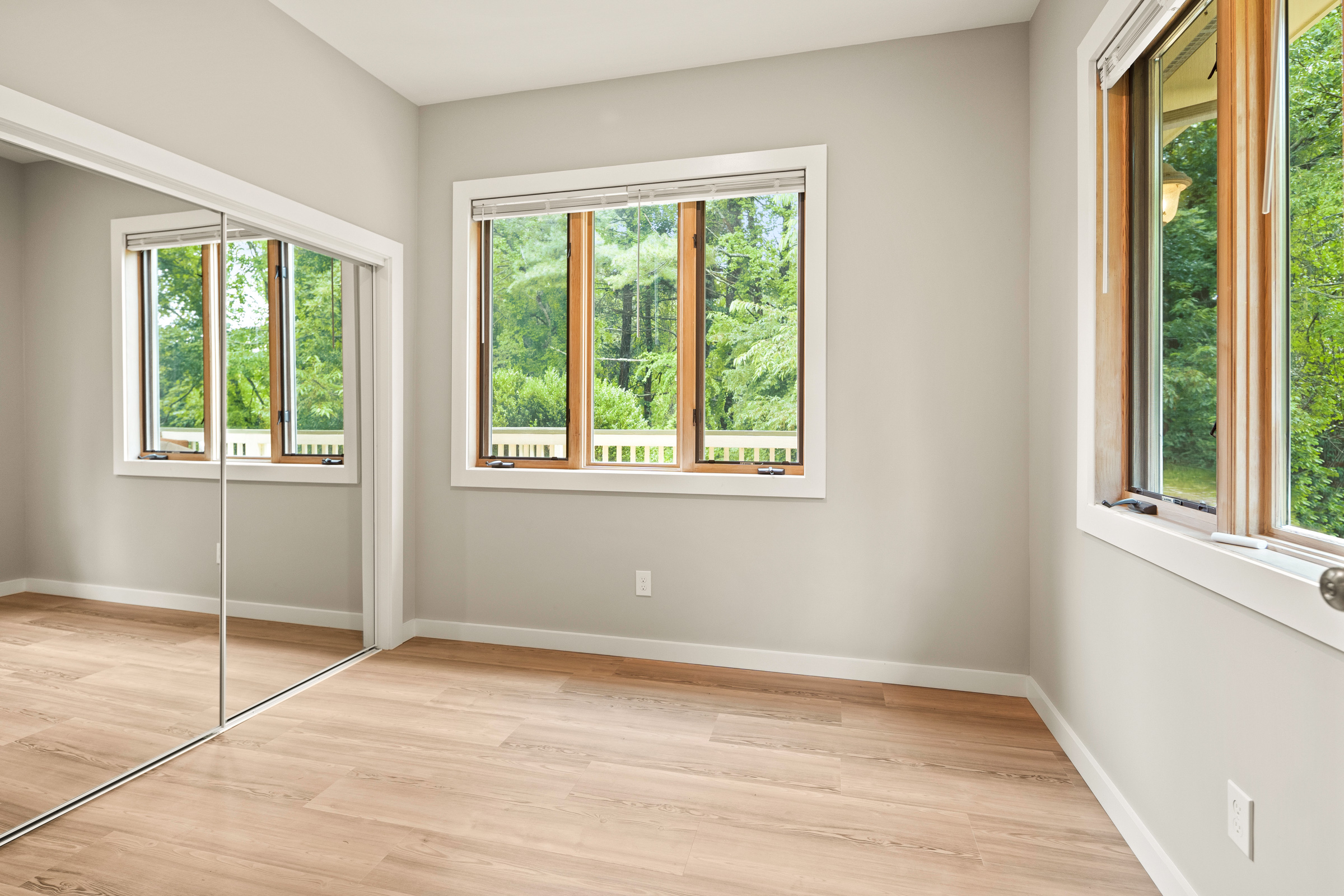 Unit 102 - Spacious bedroom