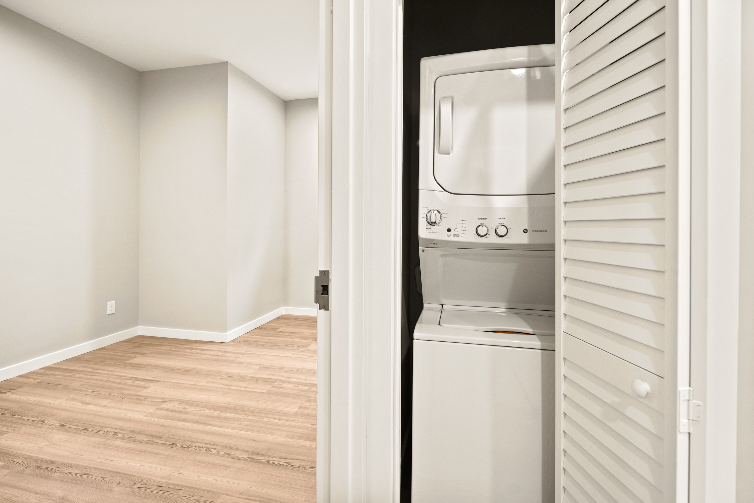 Unit 102 - Washer and dryer