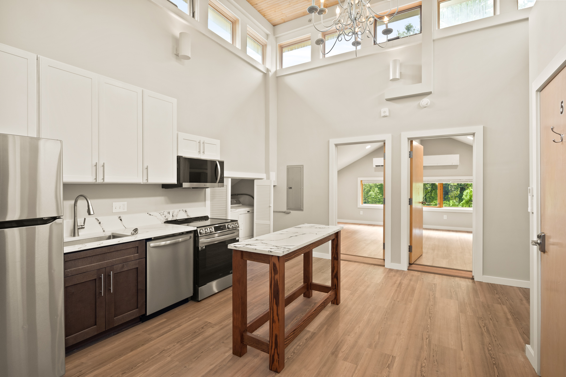 Unit 201 - Kitchen with vaulted ceilings